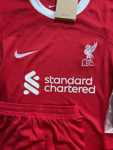 Liverpool FC | Local 23/24 | Kit niños + Shorts photo review