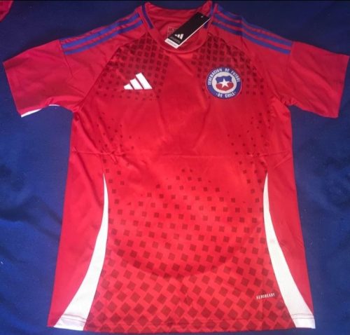 Chile | Primera equipación 2024 photo review